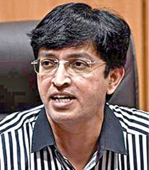 பிரிட்டனில் இருந்து தமிழகம் வந்த மேலும் 4 பேருக்கு கரோனா தொற்று உறுதி: சுகாதாரத் துறை செயலர் ஜெ.ராதாகிருஷ்ணன் தகவல்