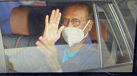 மருத்துவமனையிலிருந்து டிஸ்சார்ஜ்: சென்னை திரும்புகிறார் ரஜினிகாந்த்