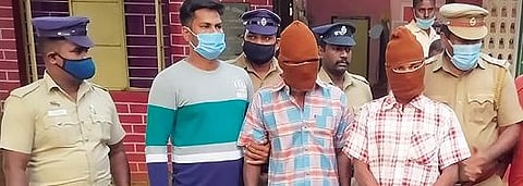 கோட்டக்குப்பம் பகுதியில் தொடர் திருட்டில் ஈடுபட்டு போலீஸாரால் கைது செய்யப்பட்ட பாலகிருஷ்ணன், ஆறுமுகம்.