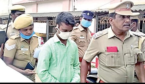 பாலியல் வன்கொடுமை செய்து 7 வயது சிறுமியை கொலை செய்த இளைஞருக்கு 3 தூக்கு தண்டனை: புதுக்கோட்டை மகளிர் நீதிமன்றம் முக்கிய தீர்ப்பு