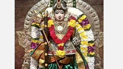 சிக்கல்கள் தீர்த்து வைக்கும் முருக மந்திரம்!