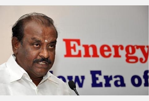 ஸ்டாலின் தன்னைத்தானே முடக்கிக் கொண்டு உள்ளார்: நத்தம் விசுவநாதன்