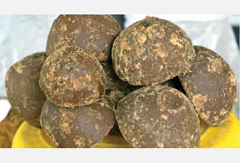 பனைவெல்லம், பனங்கற்கண்டில் கலப்படம்: உணவுப் பாதுகாப்புத் துறை ஆணையர் அறிக்கை தாக்கல் செய்ய உத்தரவு