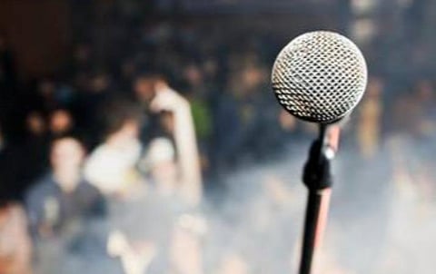 கண்ணியத்தை மீறும் மேடைப் பேச்சுகள் தமிழகத்துக்குத் தலைக்குனிவு