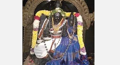 பரிக்கல் லக்ஷ்மி நரசிம்மர்... இரண்டு ஆஞ்சநேயர்கள்!