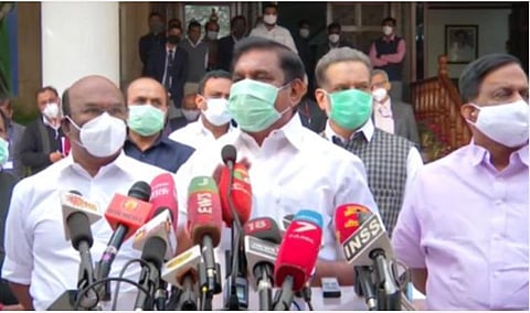 சசிகலாவை அதிமுகவில் சேர்க்கும் எண்ணம் இல்லை; டெல்லியில் அதுகுறித்துப் பேசவும் இல்லை: முதல்வர் பழனிசாமி பேட்டி