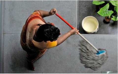 ஆண் செய்தால் வேலை, பெண் செய்தால் கடமையா?