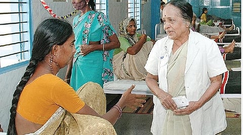 அஞ்சலி: மக்களுக்காகவே வாழ்ந்த மாமருத்துவர்