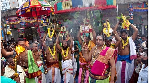 காரைக்கால் மாவட்டம் முப்பைத்தங்குடி கைலாசநாத சுவாமி கோயிலில் நடைபெற்ற குடமுழுக்கு