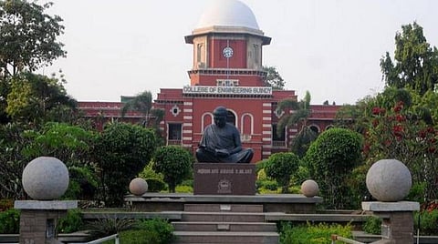 பொதுமுடக்க காலகட்டத்தில் கல்லூரி பருவத் தேர்வு நடந்ததாக அண்ணா பல்கலை சான்றிதழ்: மாணவர்கள் குழப்பம்