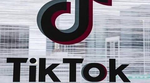 டிக்டாக் உள்ளிட்ட 59 சீன செயலிகளுக்கு நிரந்தர தடை விதித்தது மத்திய அரசு