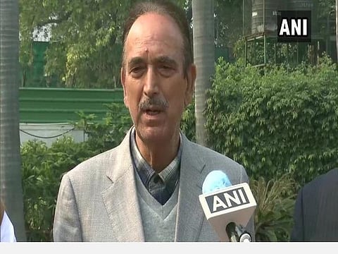 காங்கிரஸ் மூத்த தலைவர் குலாம் நபி ஆசாத் பேட்டி அளித்த காட்சி : படம் ஏஎன்ஐ