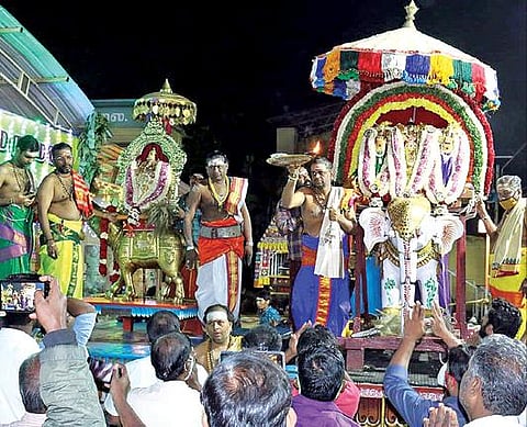 தைப்பூசத்தையொட்டி கோவை மருதமலை சுப்பிரமணிய சுவாமி கோயிலில் நேற்று நடைபெற்ற திருக்கல்யாண உற்சவம்.