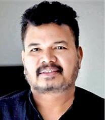 ‘எந்திரன்’ கதை திருடப்பட்டதாக வழக்கு: இயக்குநர் ஷங்கருக்கு பிடிவாரன்ட் பிறப்பித்து நீதிமன்றம் உத்தரவு