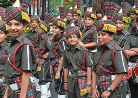 மத்திய பட்ஜெட் 2021 அறிவிப்பு:100 புதிய சைனிக் பள்ளிகள், தொழிலாளர்களுக்கு குறைந்தபட்ச ஊதிய நிர்ணயம்