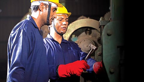 வருங்கால வைப்பு நிதிக்கும் வருமான வரியா?