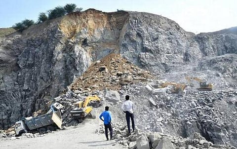 வெடி வைப்பது, அதிக ஆழம் தோண்டுவது; கல் குவாரிகளில் விதி மீறல்கள் தாராளம்: கடும் நடவடிக்கை எடுக்க வலியுறுத்தல்