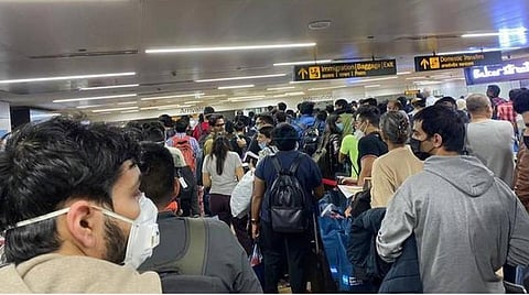 புதுடெல்லி இந்திரா காந்தி சர்வதேச விமான நிலையம்.