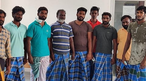 விடுதலை செய்யப்பட்ட 9 மீனவர்கள்.