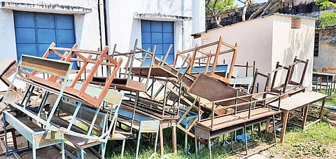 கடலூர் பெரியார் அரசு கலைக்கல்லூரியில் உள்ள கரோனா வார்டு கட்டிடம்.