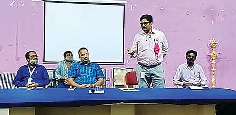 வேலூர் வெங்கடேஸ்வரா பாலிடெக்னிக் கல்லூரியில் வேலைவாய்ப்பு முகாம் நடைபெற்றது.