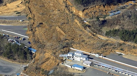 ஜப்பானில் ஏற்பட்ட சக்திவாய்ந்த நிலநடுக்கம்: புகைப்படத் தொகுப்பு