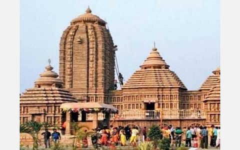 ஒடிசா புரி ஜெகன்னாதர் கோயிலுக்கு 5 கிலோ தங்கம், 4 கிலோ வெள்ளியில் ஆபரணங்கள் நன்கொடை அளித்த பக்தர்