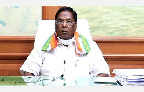 பெரும்பான்மையை நிரூபிப்பாரா நாராயணசாமி? இப்படி நடக்க வாய்ப்புள்ளது