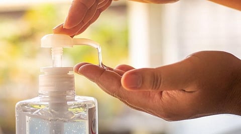 குழந்தைகளின் பாதுகாப்புக்காக கேரள அரசுப் பள்ளிகளில் சானிடைசர் பூத்கள் அமைப்பு