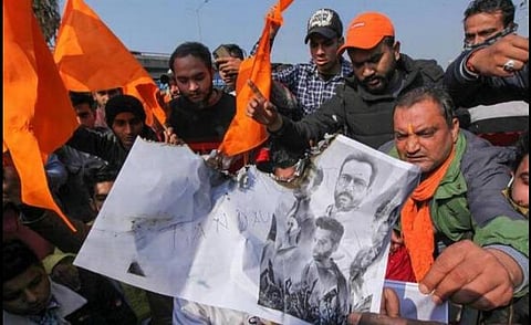 ‘தாண்டவ்’ சர்ச்சை: பார்வையாளர்களிடம் மன்னிப்புக் கோரிய அமேசான் ப்ரைம்