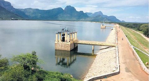 திருமூர்த்தி அணை