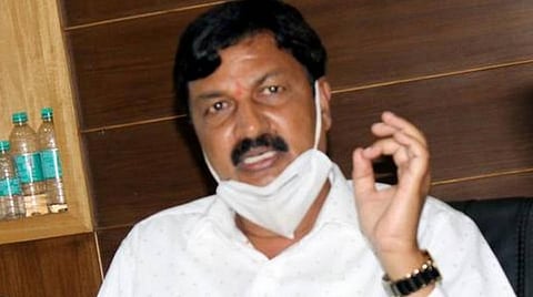 ரமேஷ் ஜார்கிஹோலி வீடியோவை தொடர்ந்து தங்களது வீடியோவை வெளியிட தடை கோாி 6 கர்நாடக அமைச்சர்கள் நீதிமன்றத்தில் மனு