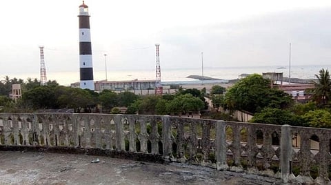 கழகங்களுக்கு அந்நியமான நாகை