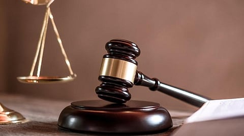 நீதிமன்ற உத்தரவுகள் தாமதமின்றிச் செயல்வடிவம் பெறட்டும்