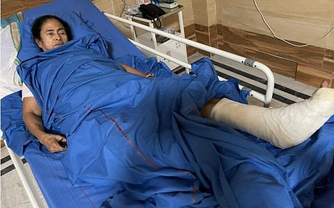 ‘‘பாஜக உங்களைத் தூண்டுகிறது தயாராக இருங்கள்’’ - காயமடைந்த மம்தா பானர்ஜி: திரிணமூல் காங்கிரஸ் குற்றச்சாட்டு