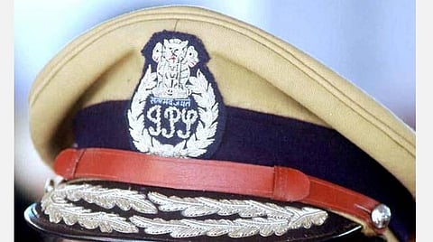 பாலியல் குற்றச்சாட்டுக்கு ஆளான டிஜிபியை இதுவரை சஸ்பெண்ட் செய்யாதது ஏன்?- உயர் நீதிமன்றம் கேள்வி