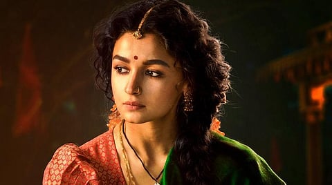 'ஆர்.ஆர்.ஆர்' அப்டேட்: ஆலியா பட் தோற்றம் வெளியீடு