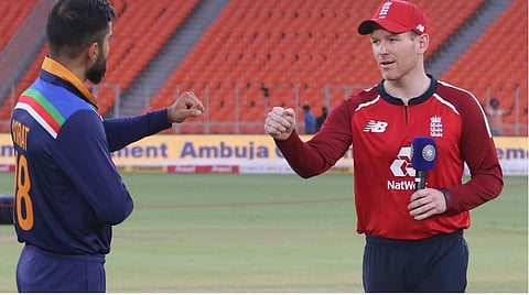 விராட் கோலி, இயான் மோர்கன் : படம் உதவி ட்விட்டர்