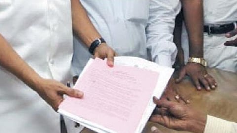 நெல்லையில் 5 தொகுதிகளில் 188 வேட்புமனுக்கள் தாக்கல்: கடைசி நாளில் திரண்ட சுயேச்சைகள்