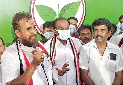 திமுக ஆட்சிக்கு வந்தால் நிலங்கள் அபகரிக்கப்படும்: அமைச்சர் எஸ்.பி.வேலுமணி குற்றச்சாட்டு