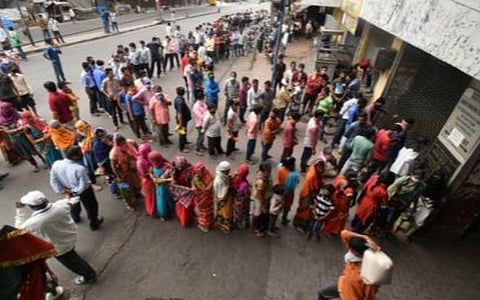 கரோனா தொற்று: புதிய பாதிப்புகளில் 77.7% மகாராஷ்டிரா, பஞ்சாப், கர்நாடகா, குஜராத், மத்திய பிரதேசத்தில் பதிவு