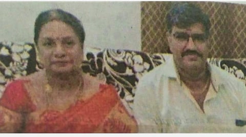 கொலையுண்ட கலைவாணி, கணவர் ரவியுடன்.