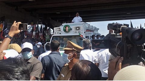 ஓசூர் தொகுதியில் அதிமுக மற்றும் தளி பாஜக வேட்பாளர்களை ஆதரித்து முதல்வர் எடப்பாடி பழனிசாமி பேசினார். | படங்கள் - ஜோதி ரவிசுகுமார்.