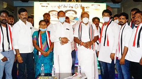 பல்லாவரம் வேட்பாளர் ராஜேந்திரன் முன்னிலையில் அதிமுகவில் இணைந்த ரஜினி மக்கள் மன்றம் மற்றும் சமக நிர்வாகிகள்.