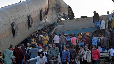 எகிப்தில் ரயில்கள் மோதி விபத்து: 32 பயணிகள் பலி