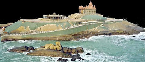 இருமுனைப் போட்டியில் கன்னியாகுமரி சட்டப்பேரவைத் தொகுதி; திமுக தீவிர களப்பணி: சாதனைகளை கூறும் அதிமுக