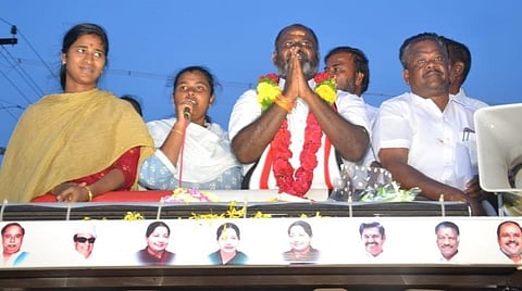 பெண் இனத்தை இழிவாகப் பேசிய ஆ.ராசாவுக்குத் தகுந்த பாடம் புகட்ட வேண்டும்: பிரச்சாரத்தில் அமைச்சர் ஆர்.பி.உதயகுமார் மகள் ஆவேசம்