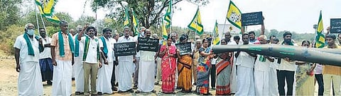 கெயில் எரிவாயு குழாய் திட்டப் பணிகளை தொடங்கினால் போராட்டம் : பாதிக்கப்படும் விவசாயிகள், தமிழக விவசாயிகள் பாதுகாப்பு சங்கத்தினர் எச்சரிக்கை