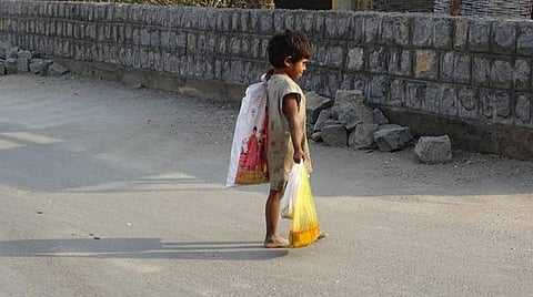 அதிகரிக்கும் வறுமை நிலை: பெருந்தொற்றின் கொடும் துயரம்