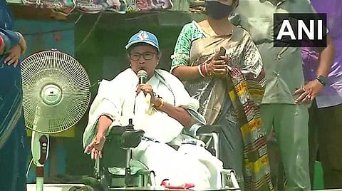 ‘‘48 மணிநேரம் கவனத்துடன் இருக்க வேண்டும்’’ - நந்திகிராம் தொகுதியில் மம்தா பானர்ஜி எச்சரிக்கை